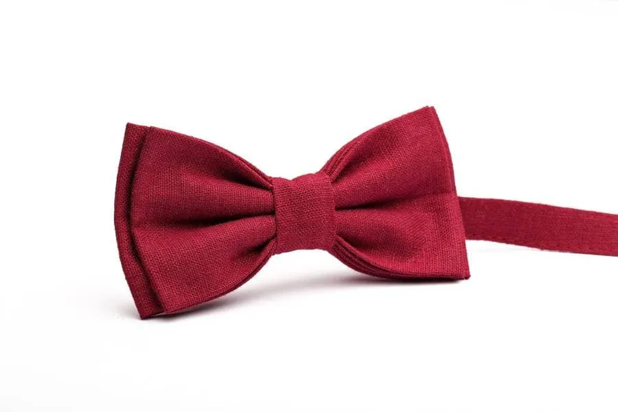 Burgundy Bow Tie - A Timeless and Elegant Accessory for Men