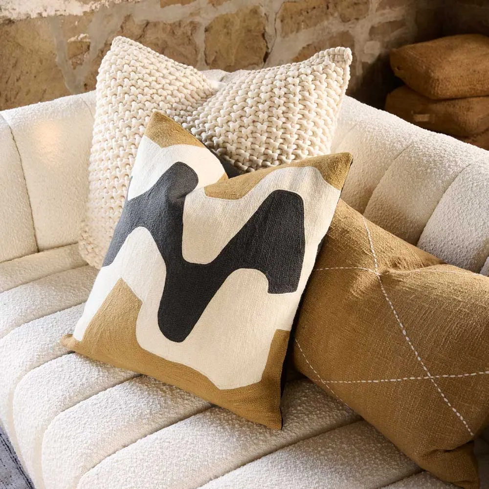 Fylix Wool/Linen Cushion - Camel