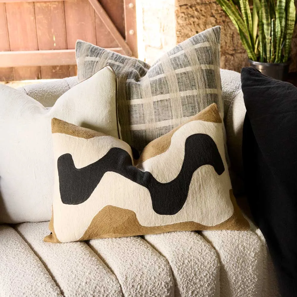 Fylix Wool/Linen Cushion - Camel