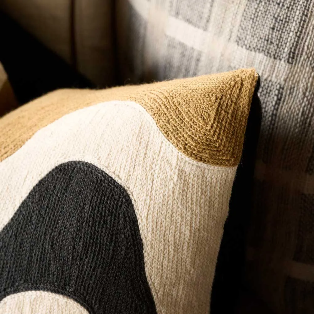 Fylix Wool/Linen Cushion - Camel