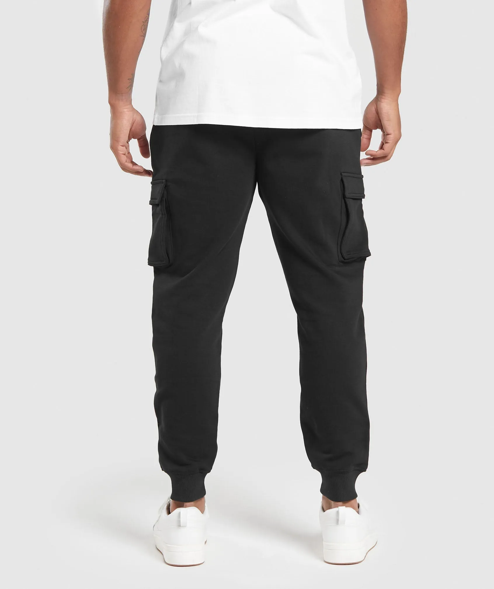 Gymshark Crest Cargo Joggers - Black