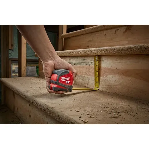 Milwaukee 48-22-6626 8m/26ft Compact Tape Measure