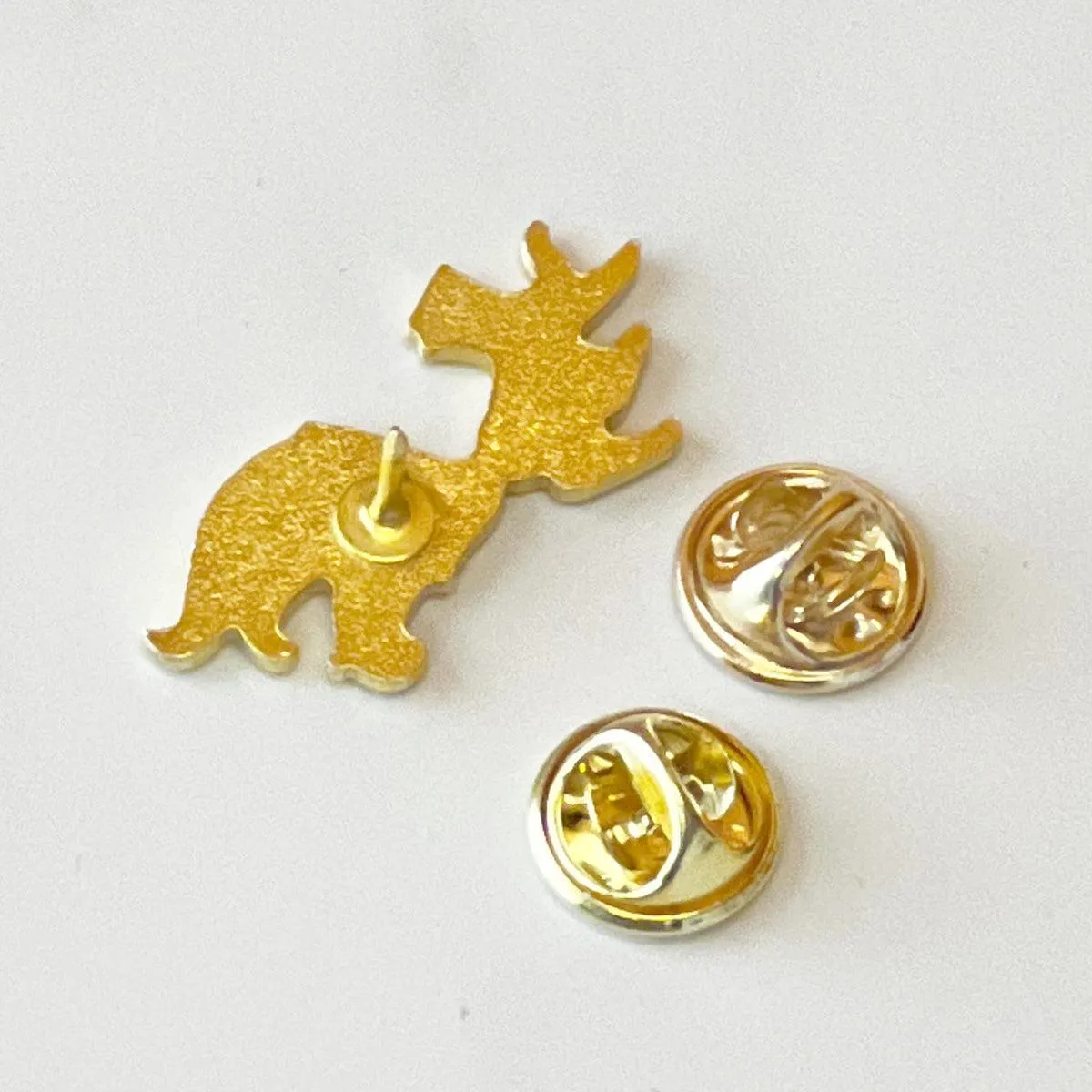 Three Tailed Pin Petite for Women Gift Red Fox Enamel Pin