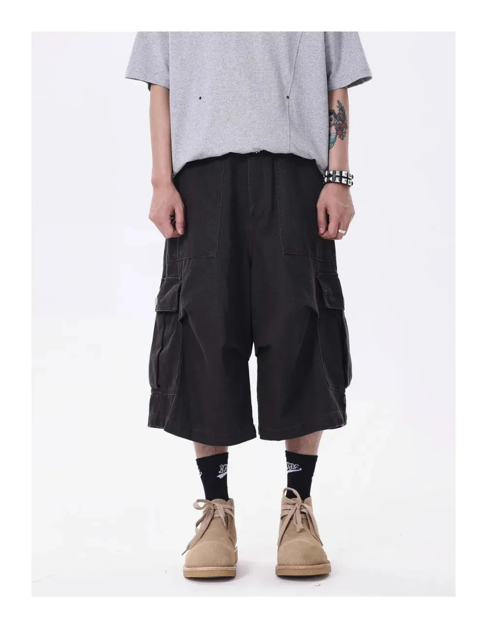 Wide-leg Calf-length Cargo Shorts